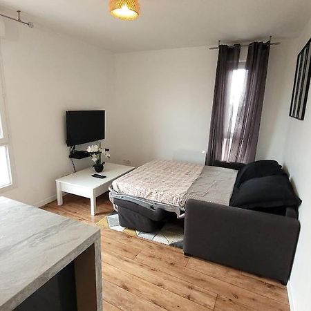 Logement Entier : Appartement Montévrain Esterno foto