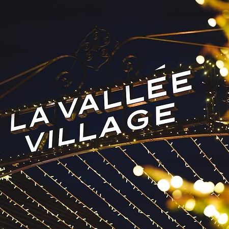 Logement Entier : Appartement Montévrain Esterno foto